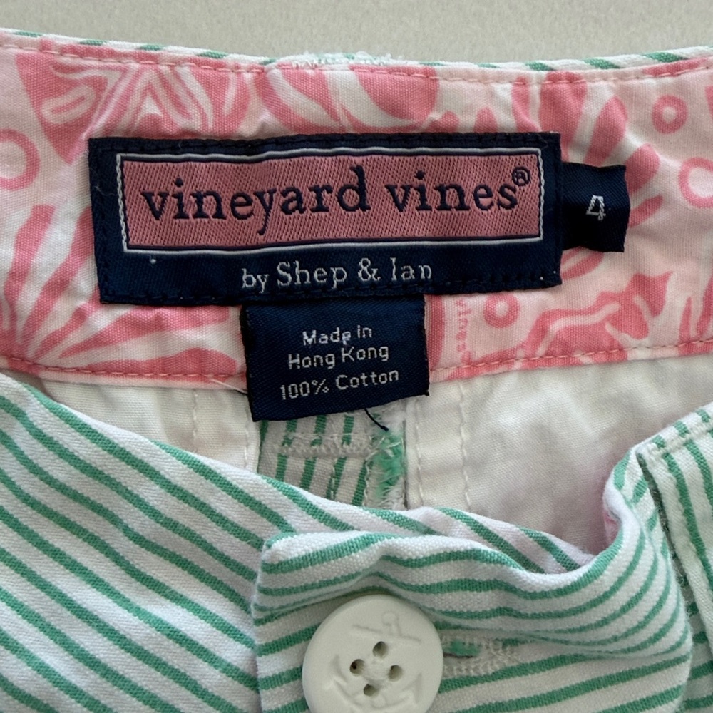 Vineyard Vines Bermuda Shorts Green and White Stripped Size 4 - Picture 2 of 4